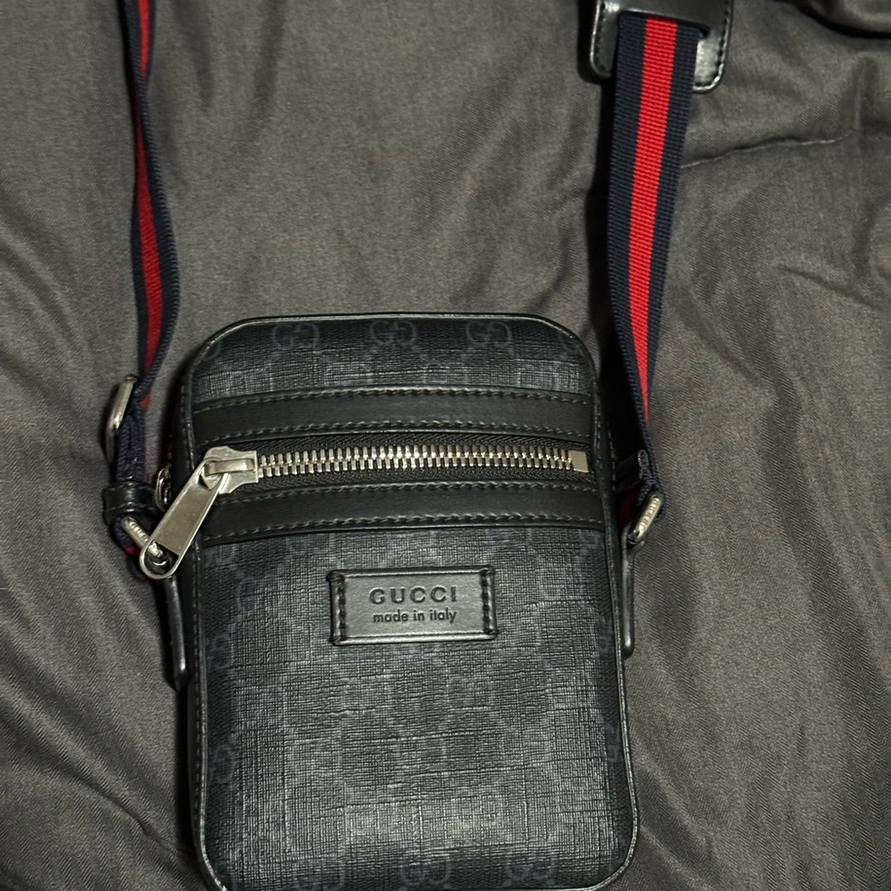 Gucci Black Leather Messenger Bag with Red Strap